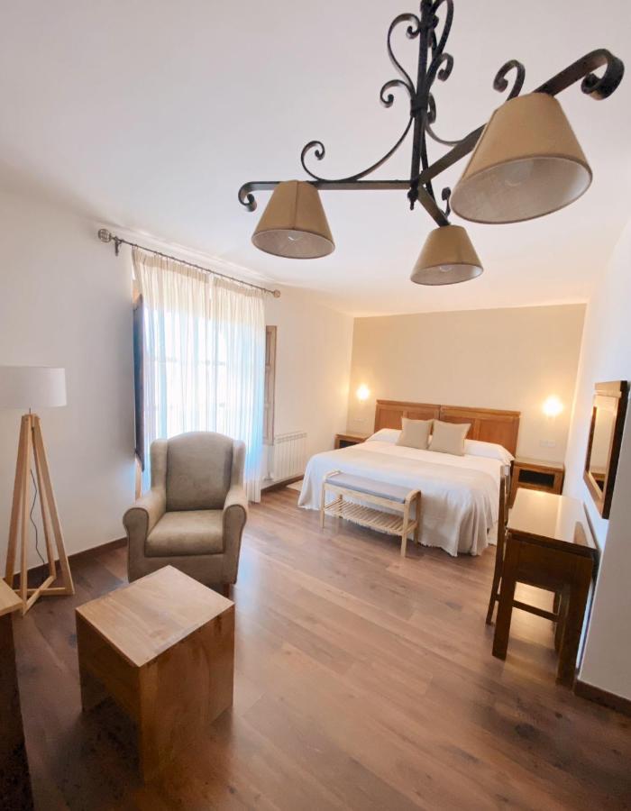 Hotel Rural Candela Y Plata Puerto de Béjar Esterno foto