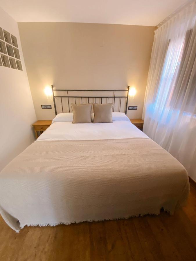 Hotel Rural Candela Y Plata Puerto de Béjar Esterno foto