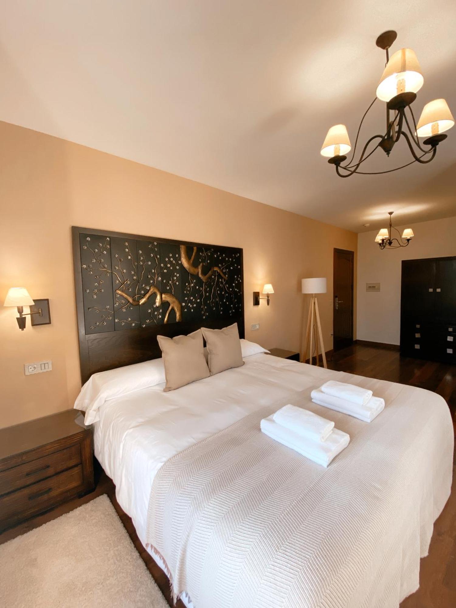 Hotel Rural Candela Y Plata Puerto de Béjar Esterno foto