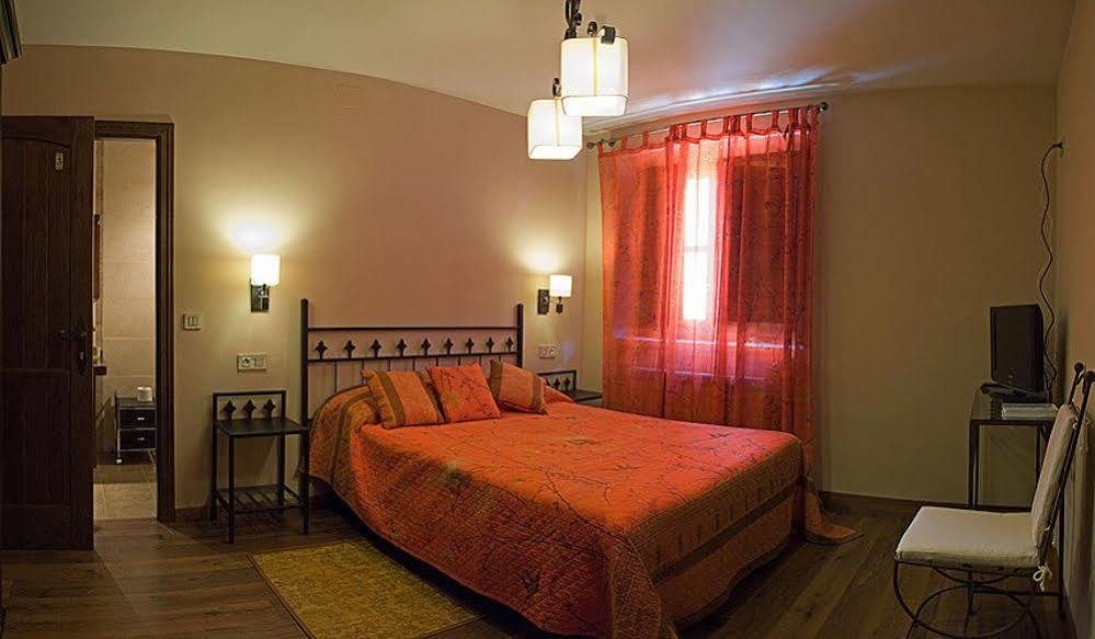 Hotel Rural Candela Y Plata Puerto de Béjar Esterno foto
