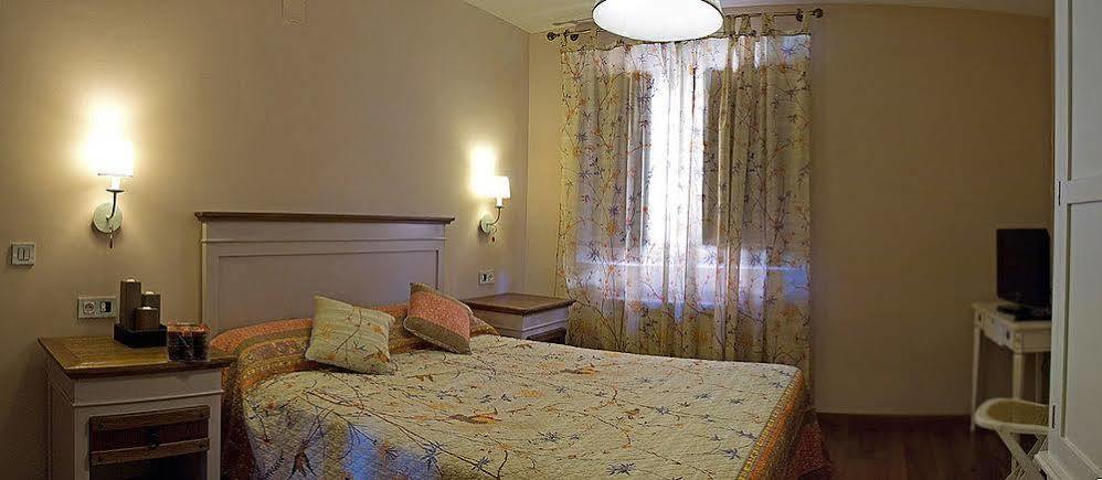Hotel Rural Candela Y Plata Puerto de Béjar Esterno foto